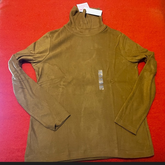 Uniqlo yellow mustard Heattech fleece turtleneck long sleeve sweater NWT - Picture 2 of 8